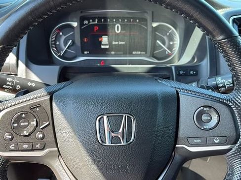 Used 2023 Honda Passport EX-L image 12
