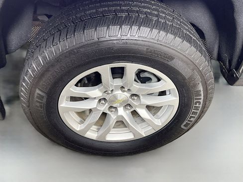 Used 2018 Chevrolet Silverado 1500 LT w/ All Star Edition image 14