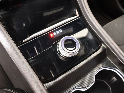 Used 2024 Jeep Grand Cherokee L Laredo image 9