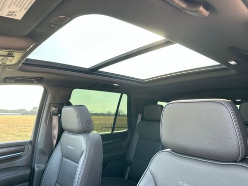 Used 2022 GMC Yukon Denali image 23