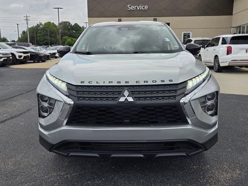 Used 2024 Mitsubishi Eclipse Cross LE AWD/4WD image 2