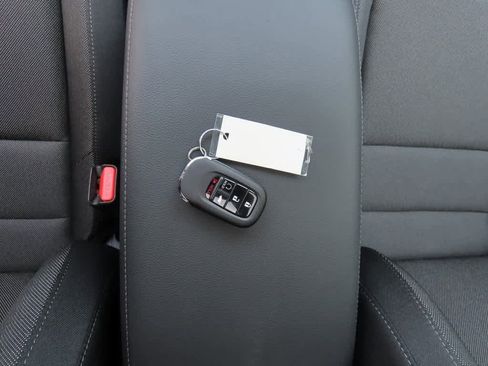 New 2026 Honda CR-V EX image 25