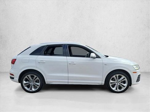 Used 2016 Audi Q3 2.0T Prestige image 4