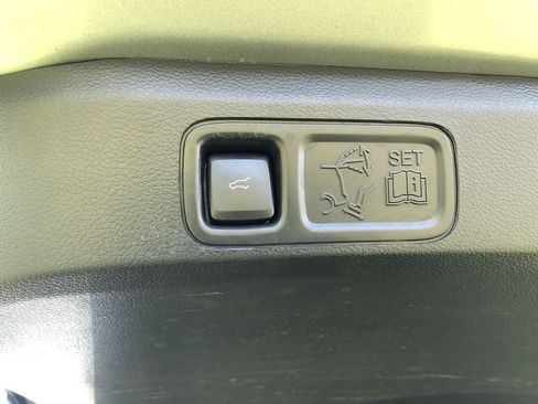 Used 2023 Lincoln Navigator Reserve AWD/4WD image 10