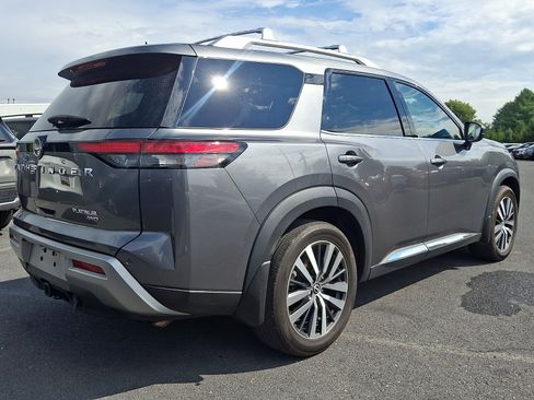 Certified 2022 Nissan Pathfinder Platinum w/ Lighting Package (N92) AWD/4WD image 6