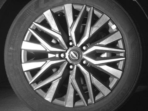 Used 2025 Nissan Altima 2.5 SV FWD image 16