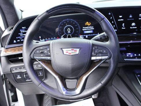 Used 2024 Cadillac Escalade ESV Sport Platinum w/ LPO, ONYX Package AWD/4WD image 19