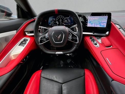 Used 2025 Chevrolet Corvette Z06 RWD image 7