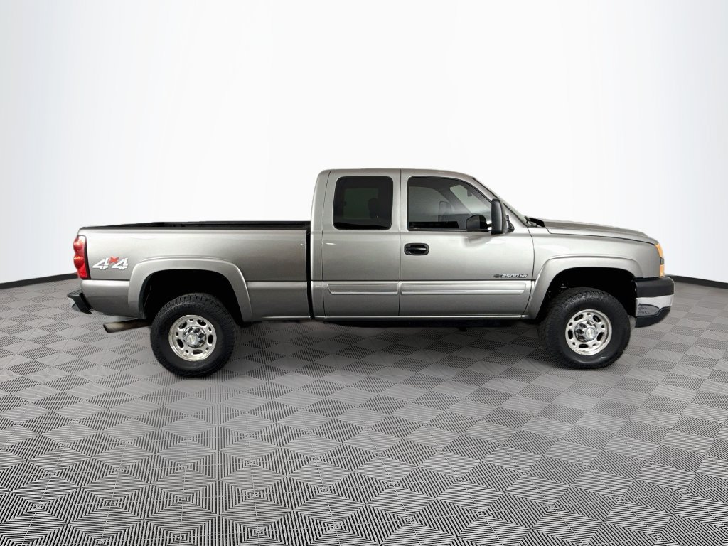 Used 2006 Chevrolet Silverado 2500 LT AWD/4WD image 8