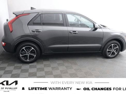 New 2026 Kia Niro LX FWD image 4