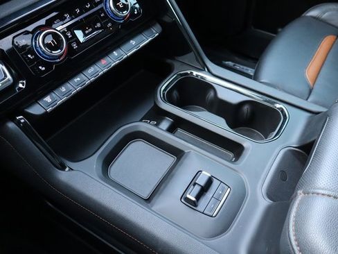 Used 2025 GMC Sierra 2500 AT4 w/ AT4 Premium Plus Package image 33