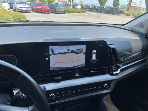 Certified 2024 Kia Sportage EX FWD image 17