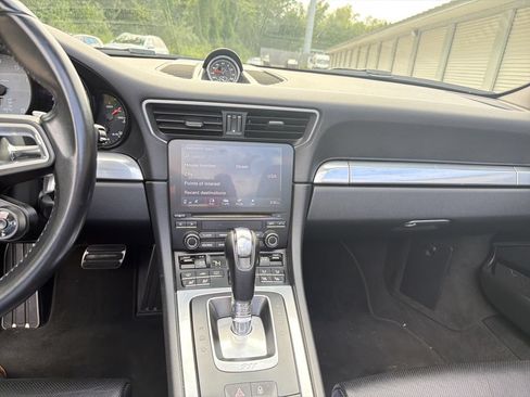 Used 2017 Porsche 911 Carrera 4S AWD/4WD image 12