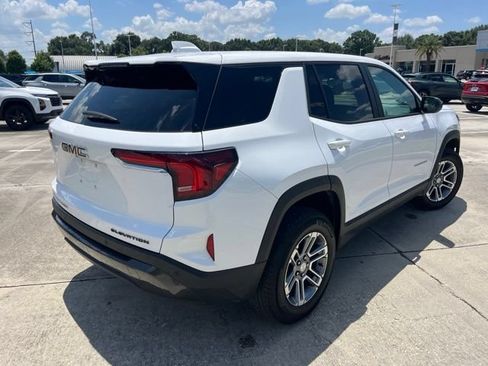 Used 2025 GMC Terrain Elevation AWD/4WD image 8