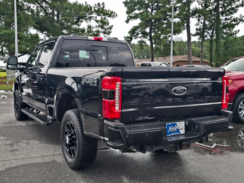 Used 2024 Ford F250 Lariat w/ Lariat Ultimate Package AWD/4WD image 3