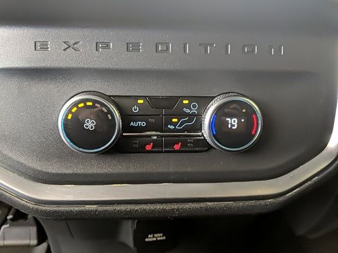 Used 2025 Ford Expedition Max Platinum image 18