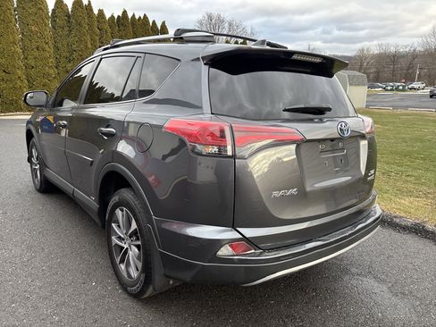 Used 2017 Toyota RAV4 XLE image 6