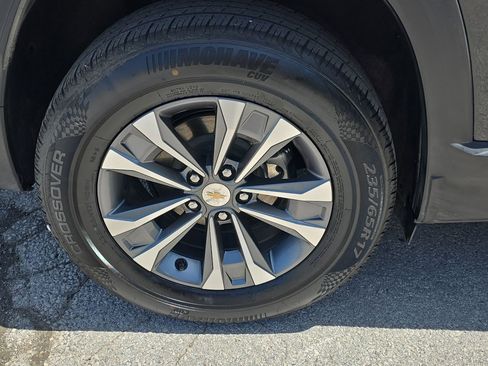 Certified 2026 Chevrolet Equinox LT AWD/4WD image 10