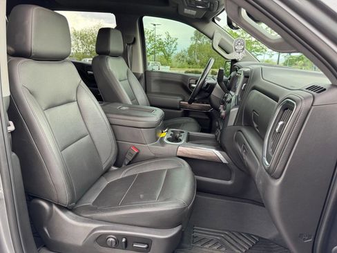 Used 2020 Chevrolet Silverado 1500 LTZ w/ LTZ Premium Package AWD/4WD image 21