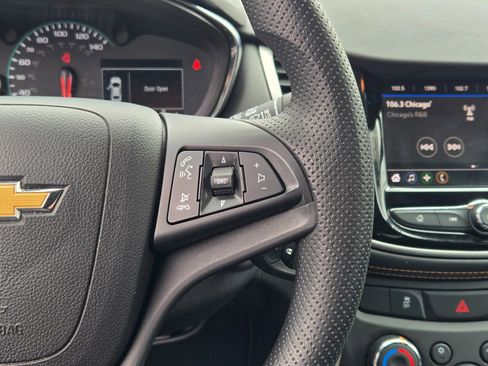 Used 2020 Chevrolet Trax LS w/ Tint and Cruise Package image 28