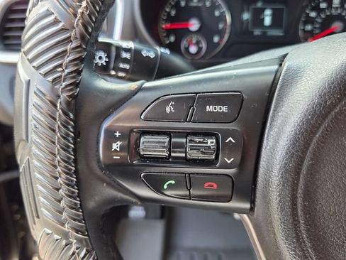 Used 2016 Kia Sorento FWD w/ LX Convenience Package image 28