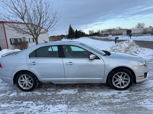 Used 2010 Ford Fusion SEL image 4