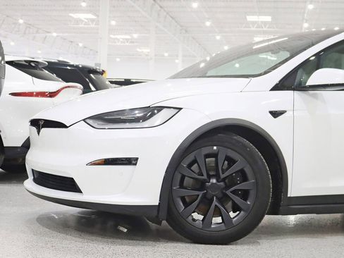 Used 2022 Tesla Model X AWD/4WD image 2