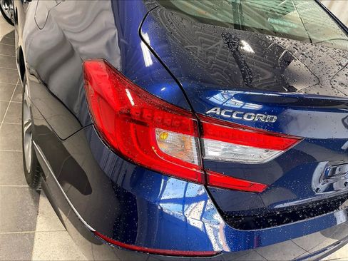 Used 2020 Honda Accord EX image 34