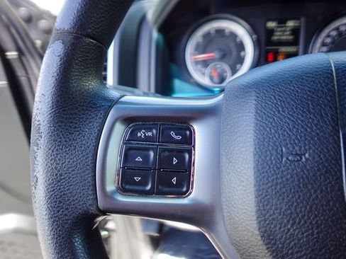 Used 2022 RAM 1500 Warlock AWD/4WD image 16