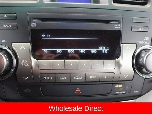 Used 2012 Toyota Highlander 4WD w/ Tech Pkg image 23