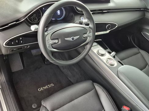 Used 2024 Genesis GV70 2.5T w/ Select Package AWD/4WD image 11