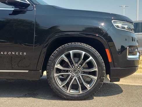 Used 2022 Jeep Grand Wagoneer Series III AWD/4WD image 9