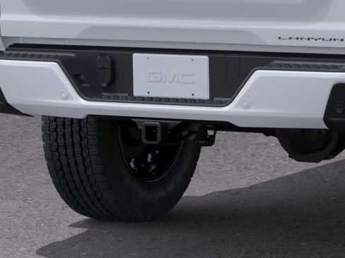 New 2026 GMC Canyon Denali AWD/4WD image 14