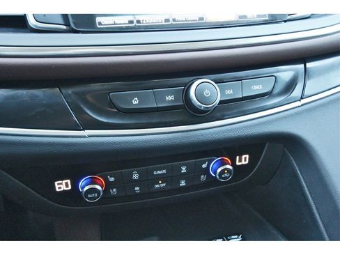 Used 2018 Buick Enclave Avenir w/ Avenir Technology Package image 29