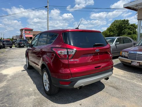 Used 2017 Ford Escape SE AWD/4WD image 4