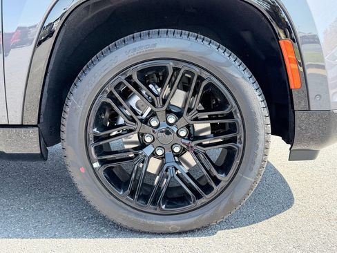 New 2026 Jeep Grand Wagoneer Limited AWD/4WD image 38
