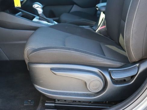 Used 2023 Kia Forte LXS image 10