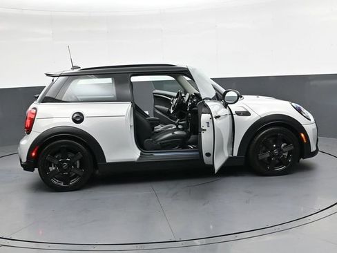 Used 2022 MINI Cooper S image 39