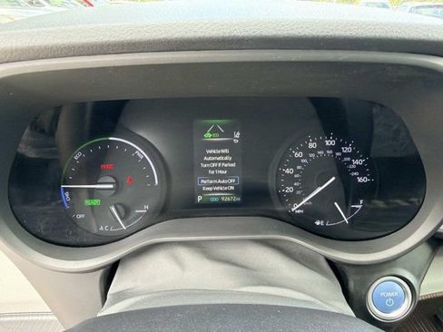 Used 2021 Toyota Sienna XLE FWD image 22