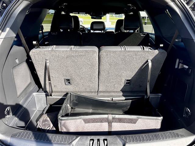 Used 2025 Ford Explorer ST-Line w/ Premium Package RWD image 6