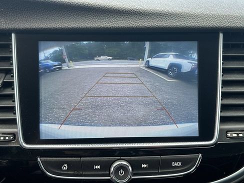Used 2021 Buick Encore Preferred w/ Safety Package FWD image 25