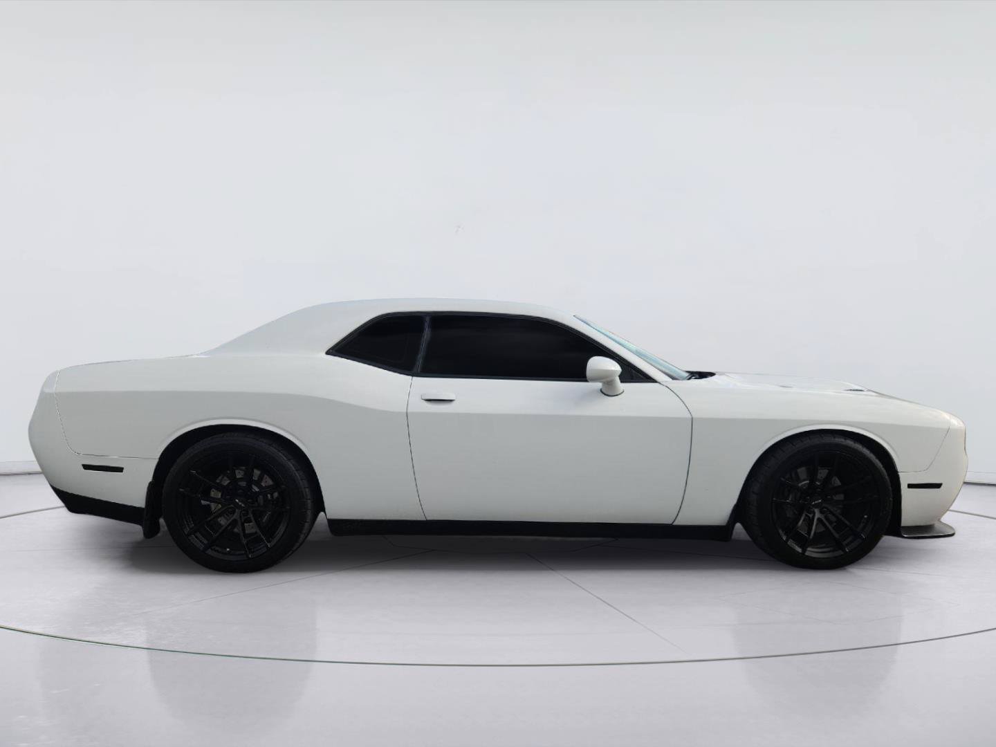 Used 2021 Dodge Challenger R/T Scat Pack w/ Driver Convenience Group RWD image 4