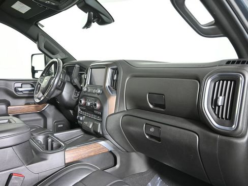 Used 2020 Chevrolet Silverado 3500 High Country w/ Z71 Off-Road Package image 15