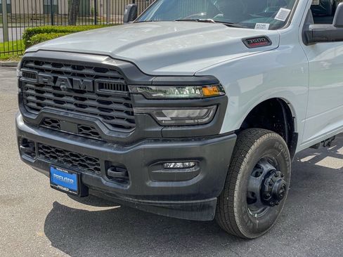 New 2025 RAM 3500 Tradesman image 10