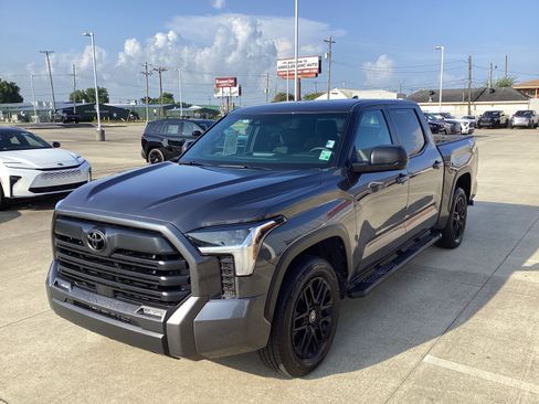 Used 2026 Toyota Tundra SR5 w/ SX Package RWD image 3