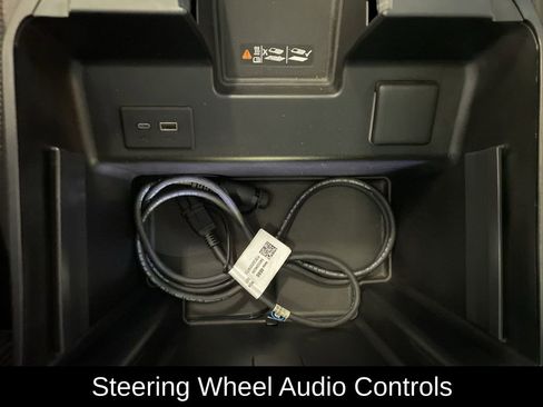 Used 2023 GMC Sierra 1500 AT4 w/ Technology Package AWD/4WD image 9