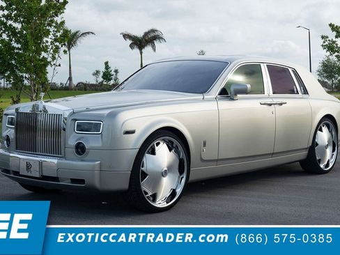 Used 2005 Rolls-Royce Phantom Sedan RWD image 1