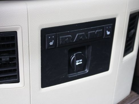 Used 2014 RAM 1500 Laramie Longhorn w/ Convenience Group AWD/4WD image 17