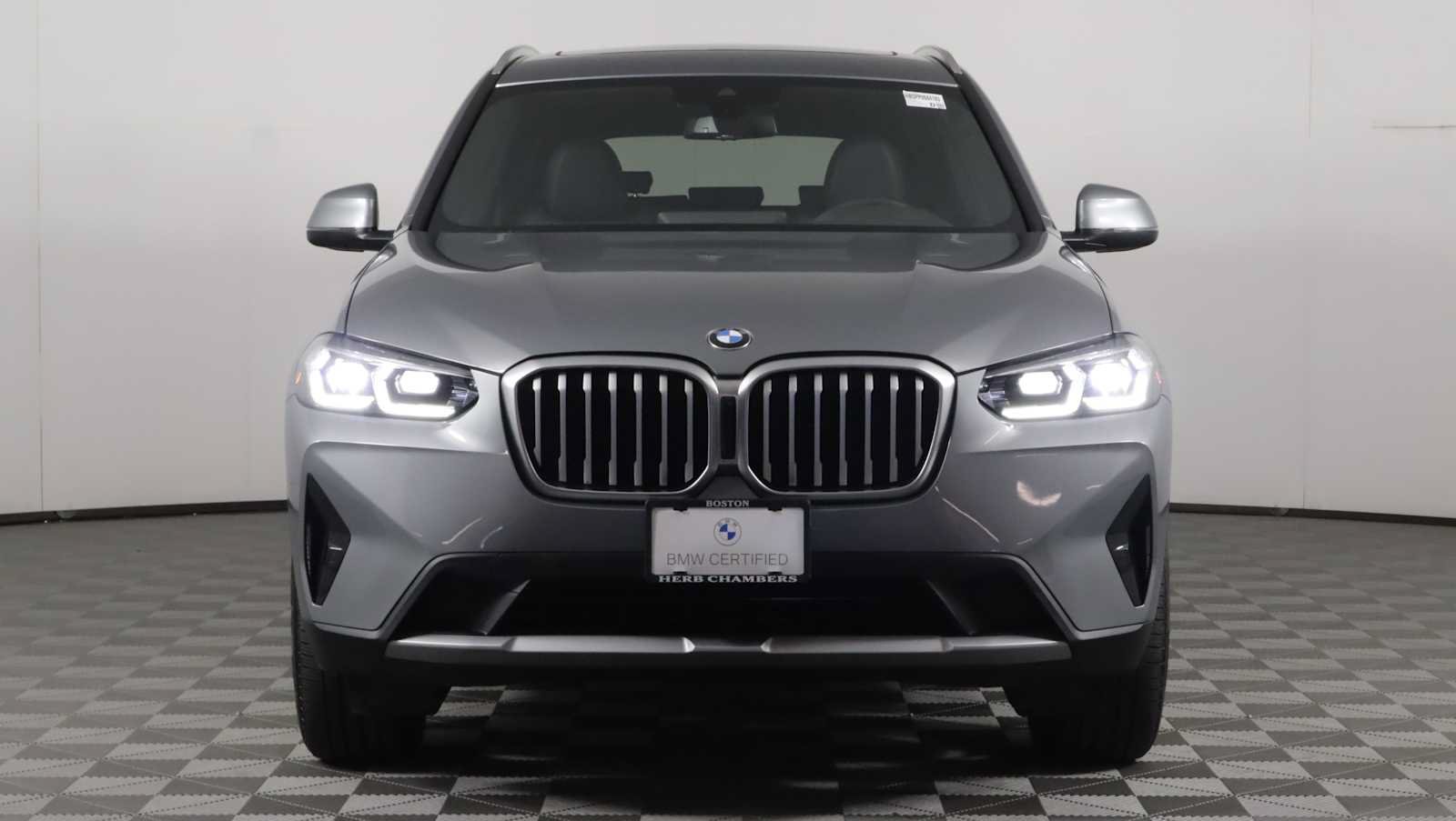 Used 2023 BMW X3 xDrive30i w/ Premium Package AWD/4WD image 2