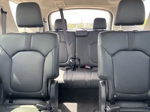 Used 2025 Honda Pilot EX-L image 20